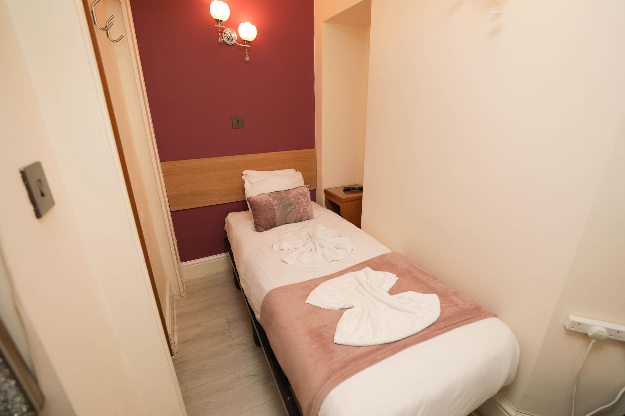 Holland Inn Hotel Лондон Экстерьер фото