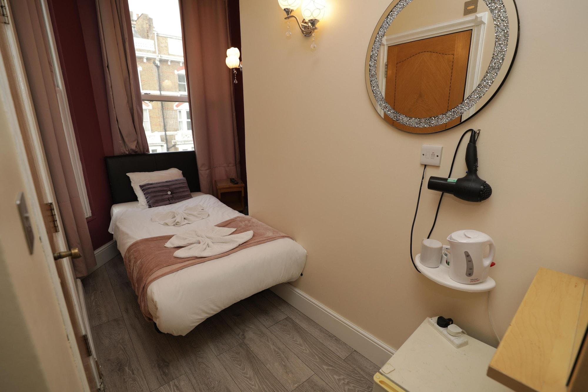 Holland Inn Hotel Лондон Экстерьер фото